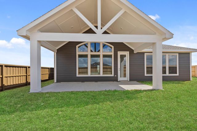 813 Green Ash Drive, Waller, TX 77484