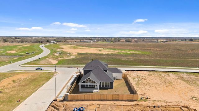 813 Green Ash Drive, Waller, TX 77484