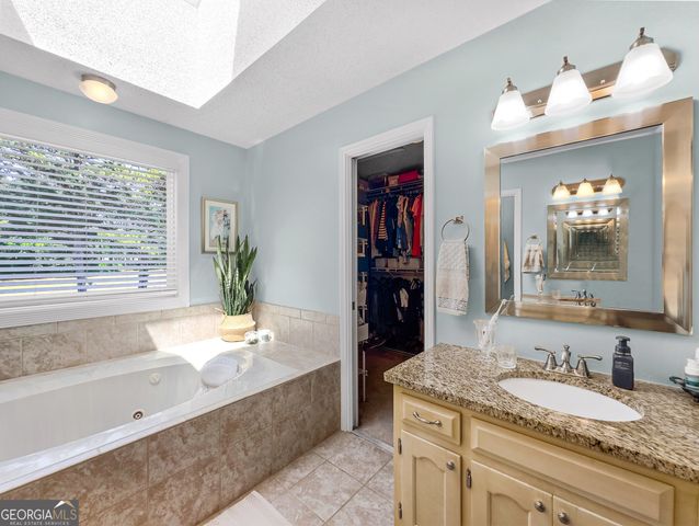 137 Craigwood Way, Sharpsburg, GA 30277