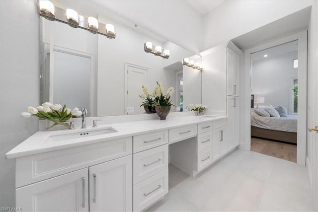 3624 Belair LN # 13, Naples, FL 34103