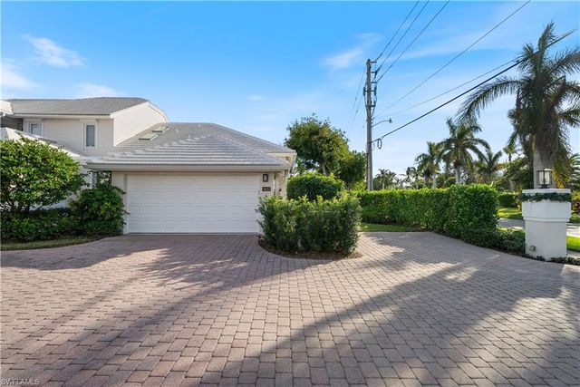 3624 Belair LN # 13, Naples, FL 34103