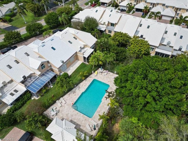 3624 Belair LN # 13, Naples, FL 34103