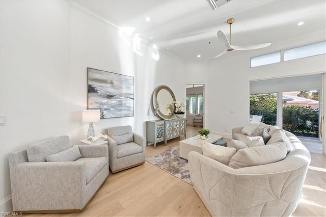 3624 Belair LN # 13, Naples, FL 34103