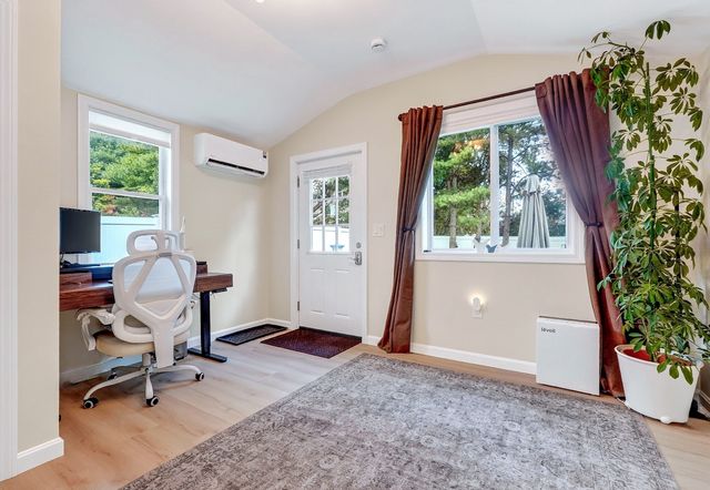 63 Neillian Way 63, Bedford, MA 01730