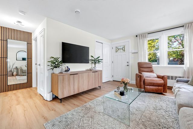 63 Neillian Way 63, Bedford, MA 01730