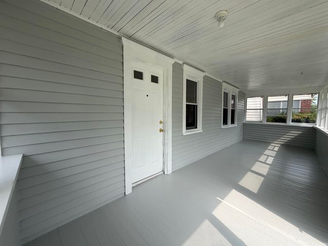 1233 N Meade Street, South Bend, IN 46628