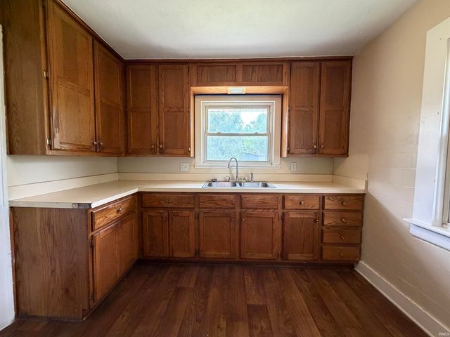 1233 N Meade Street, South Bend, IN 46628