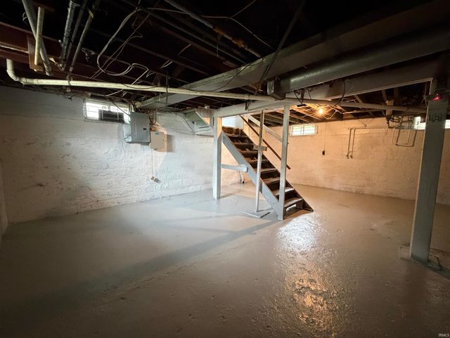 1233 N Meade Street, South Bend, IN 46628