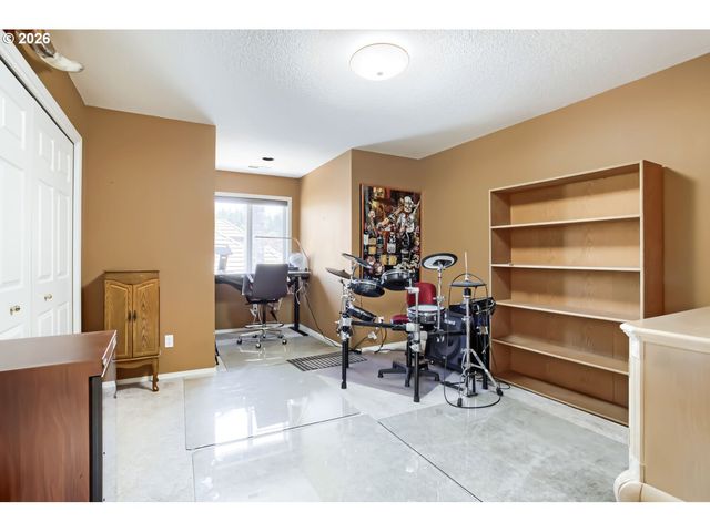 1850 Ne 21ST Ave, Canby, OR 97013