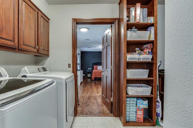 4521 Zella Way NE, Piedmont, OK 73078