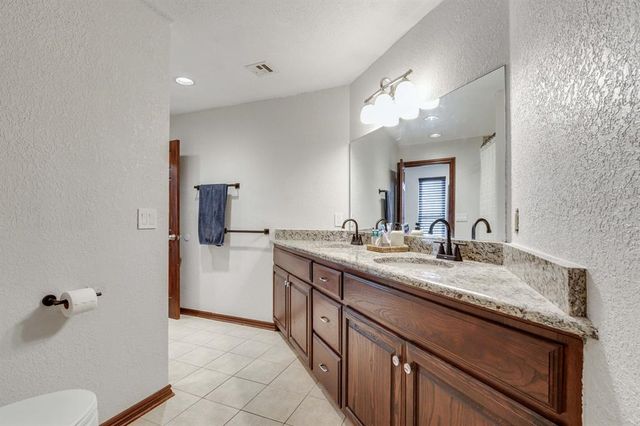 4521 Zella Way NE, Piedmont, OK 73078