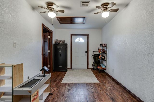4521 Zella Way NE, Piedmont, OK 73078