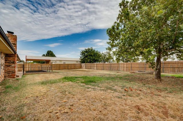 4521 Zella Way NE, Piedmont, OK 73078
