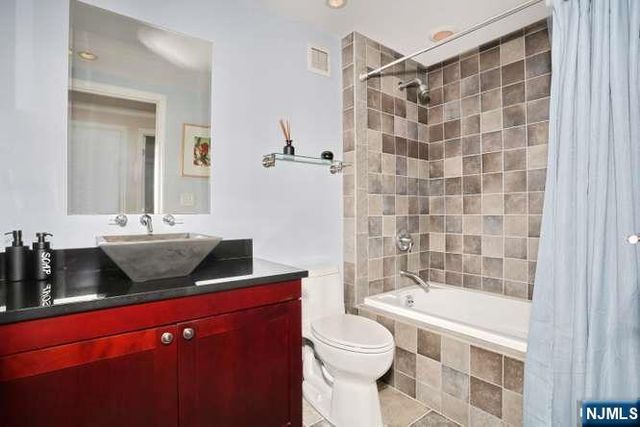 1 Horizon Road 619, Fort Lee, NJ 07024
