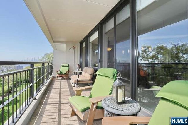 1 Horizon Road 619, Fort Lee, NJ 07024