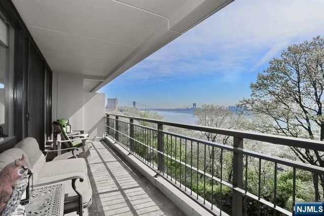 1 Horizon Road 619, Fort Lee, NJ 07024