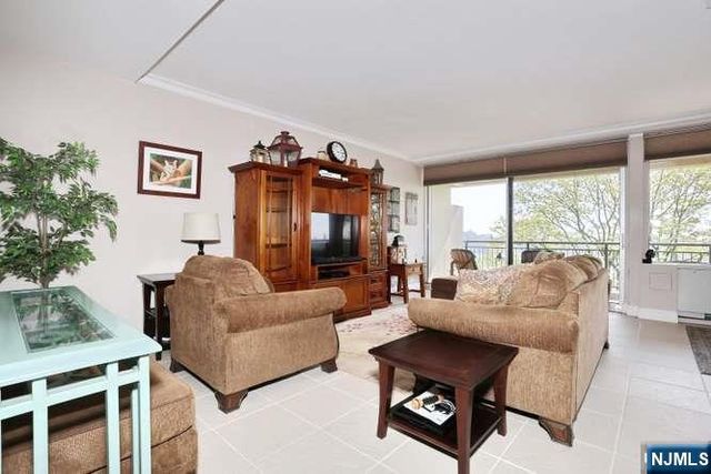 1 Horizon Road 619, Fort Lee, NJ 07024