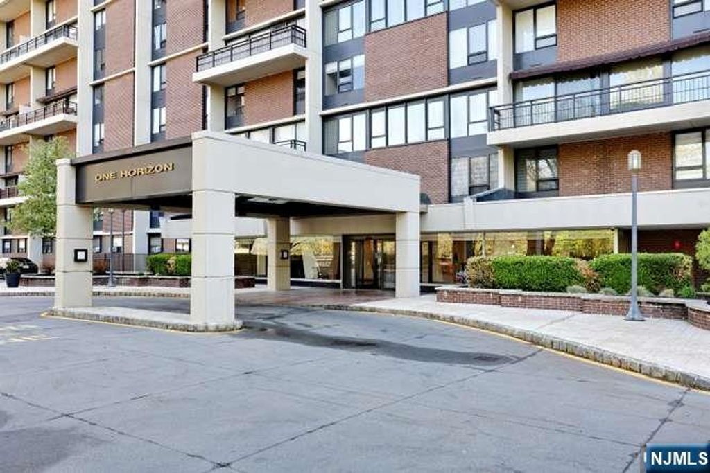 1 Horizon Road 619, Fort Lee, NJ 07024