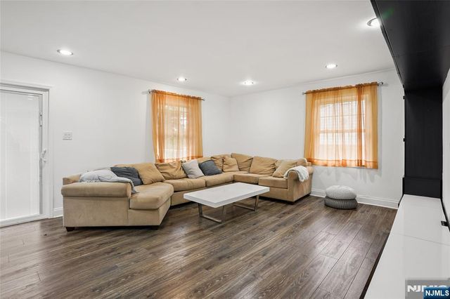 233 Boonton Avenue, Butler Borough, NJ 07405