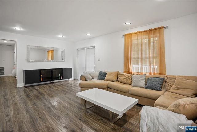 233 Boonton Avenue, Butler Borough, NJ 07405