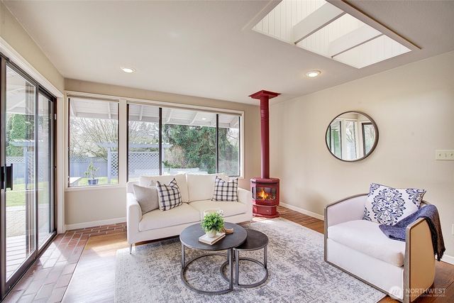 243 140th Avenue NE, Bellevue, WA 98005