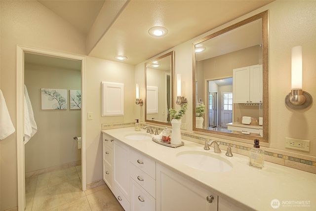 243 140th Avenue NE, Bellevue, WA 98005