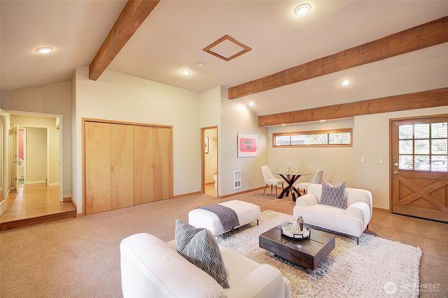 243 140th Avenue NE, Bellevue, WA 98005