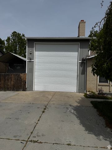 2284 W ZIONS DR, Taylorsville, UT 84129