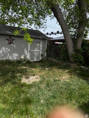 2284 W ZIONS DR, Taylorsville, UT 84129