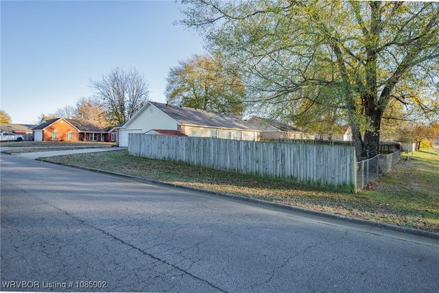 171 Azalea Drive, Greenwood, AR 72936