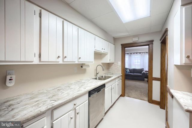 8 N 4TH ST, Mount Wolf, PA 17347