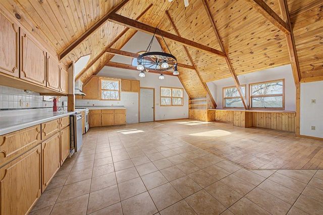 7571 McKinney Road, Mazomanie, WI 53560
