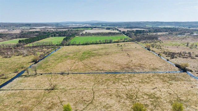 7571 McKinney Road, Mazomanie, WI 53560