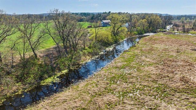 7571 McKinney Road, Mazomanie, WI 53560