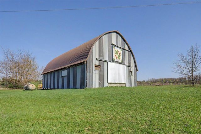 7571 McKinney Road, Mazomanie, WI 53560