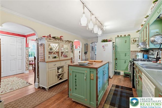3954 Wood Drive, Lehigh Twp, PA 18088