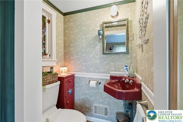 3954 Wood Drive, Lehigh Twp, PA 18088
