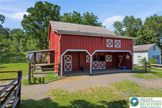 3954 Wood Drive, Lehigh Twp, PA 18088