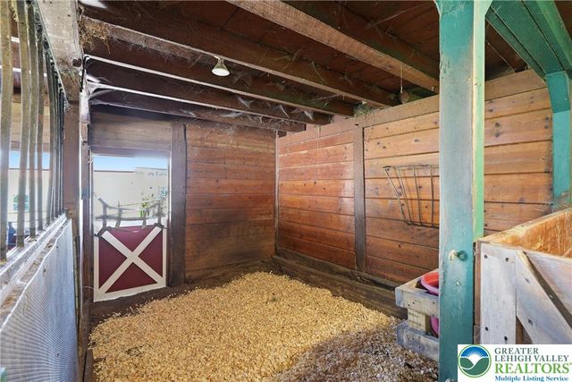 3954 Wood Drive, Lehigh Twp, PA 18088