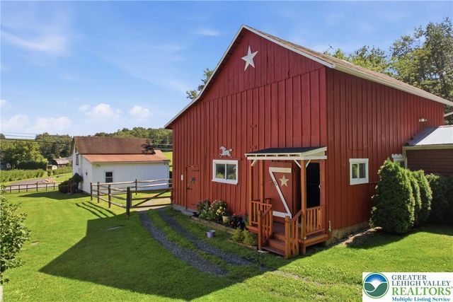 3954 Wood Drive, Lehigh Twp, PA 18088