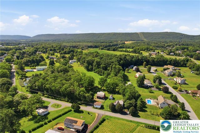 3954 Wood Drive, Lehigh Twp, PA 18088