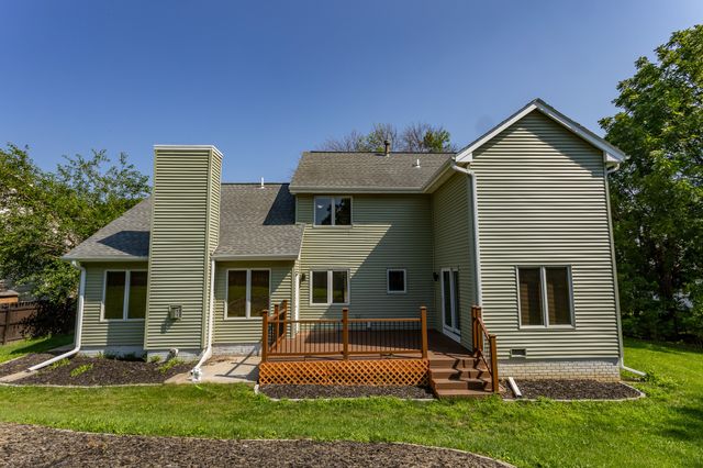 4801 Westbrooke Place, West Des Moines, IA 50266