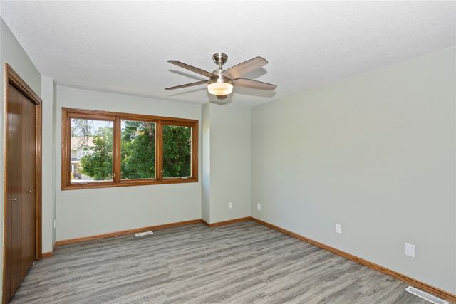 4801 Westbrooke Place, West Des Moines, IA 50266