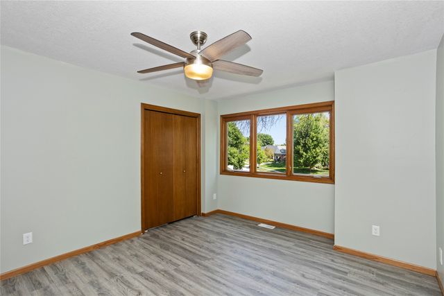 4801 Westbrooke Place, West Des Moines, IA 50266