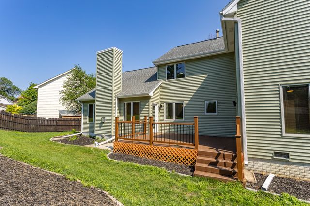 4801 Westbrooke Place, West Des Moines, IA 50266