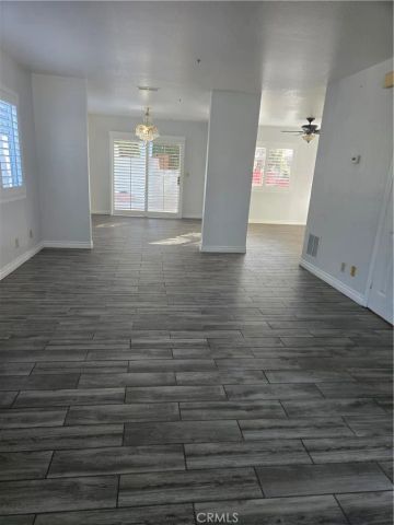 21740 Mojave, Chatsworth, CA 91311