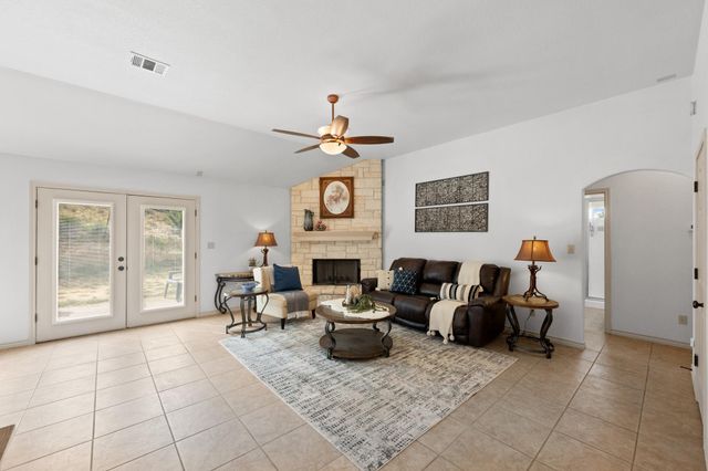 1103 Larkhall DR, Spicewood, TX 78669