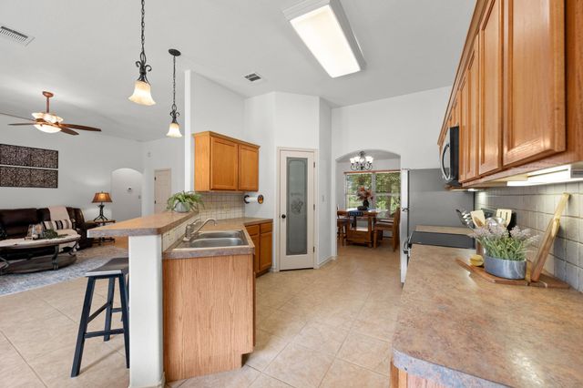 1103 Larkhall DR, Spicewood, TX 78669