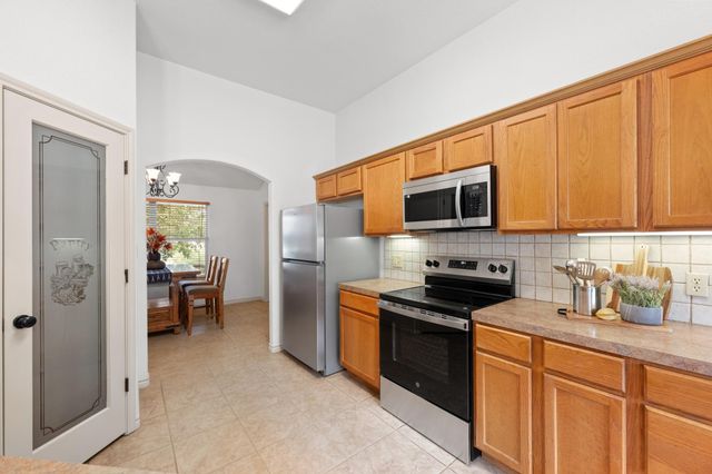 1103 Larkhall DR, Spicewood, TX 78669