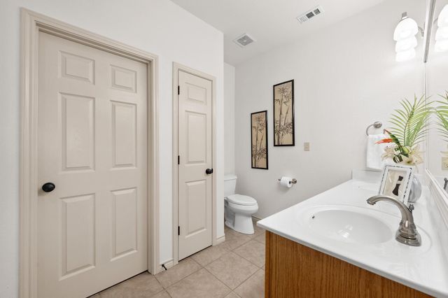 1103 Larkhall DR, Spicewood, TX 78669